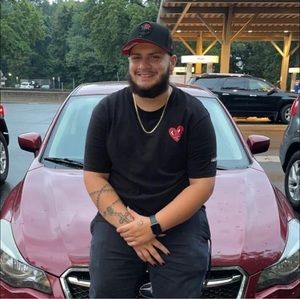 Meet your Posher, Derek